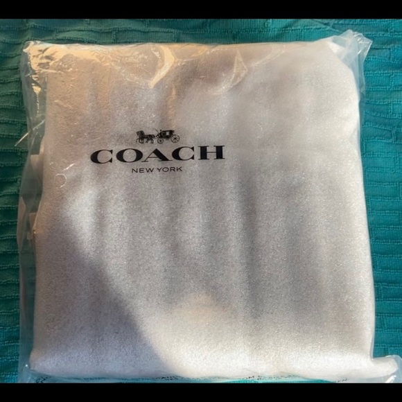 Coach Handbags - Coach Jess Crossbody bag